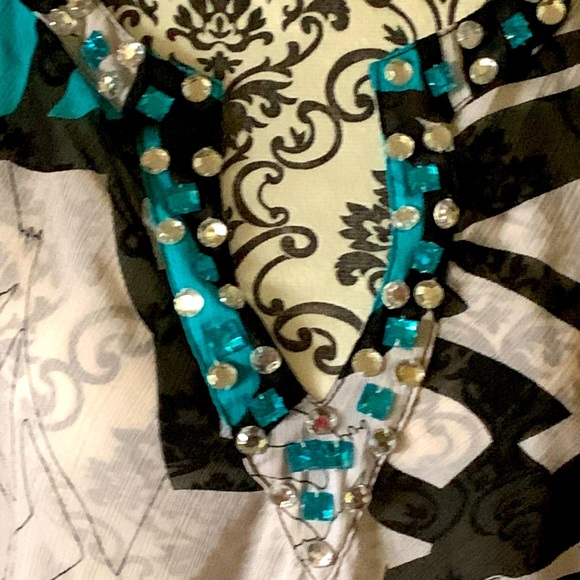 Tunic - Picture 4 of 6